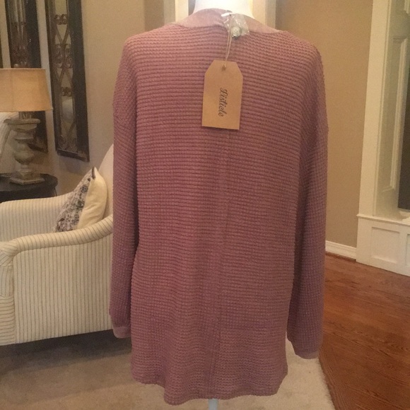 Listicle Long Sleeve Thermal Top - Picture 7 of 12